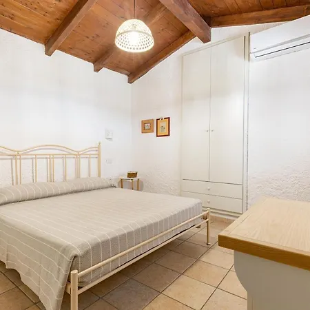 Casa Marmida ファームステイ Pardu Atzei